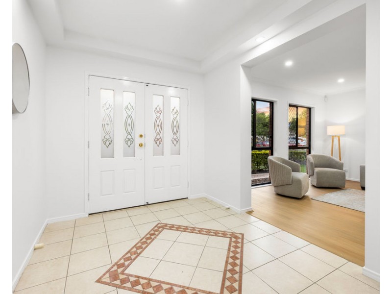 17 REGAL PLACE, Eight Mile Plains QLD 4113