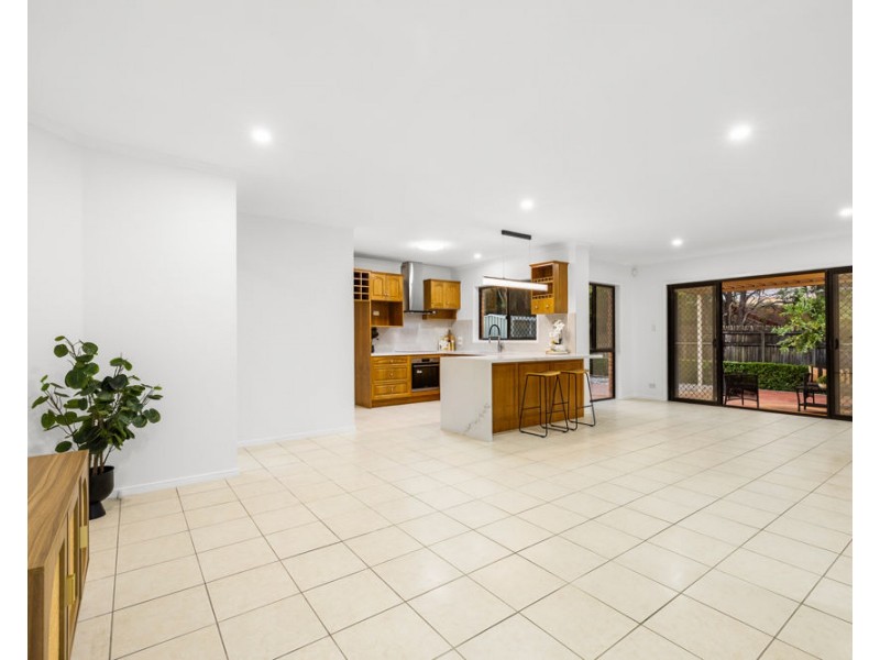 17 REGAL PLACE, Eight Mile Plains QLD 4113