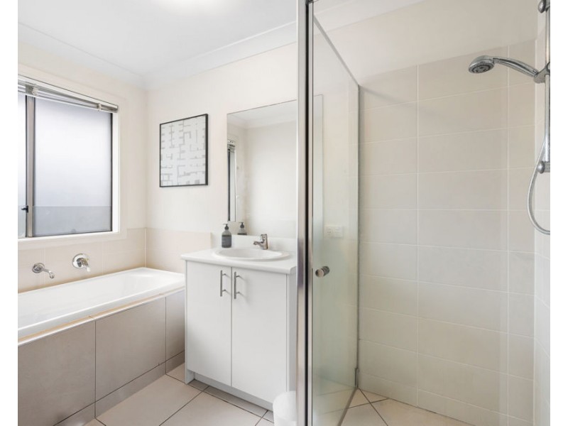 36 MCPHERSON CR, Coomera QLD 4209