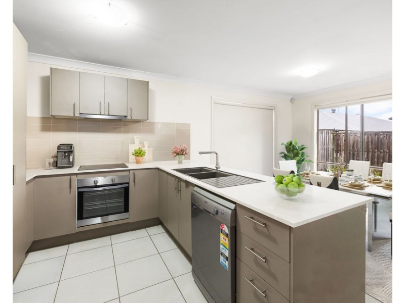 36 MCPHERSON CR, Coomera QLD 4209