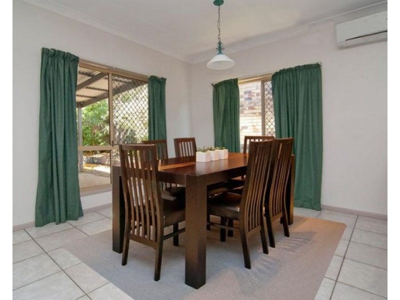 54 Jindabyne Cct, Forest Lake QLD 4078