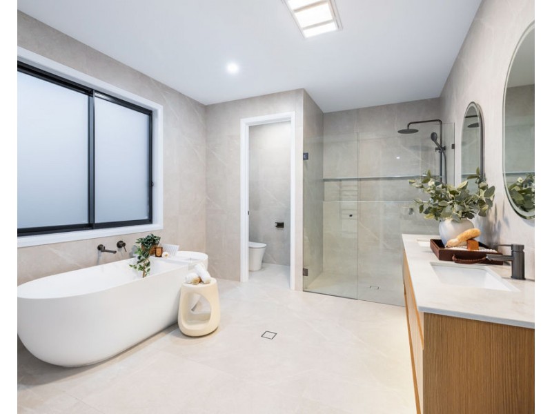 22 ROSEMARY CIRCUIT, Rochedale QLD 4123