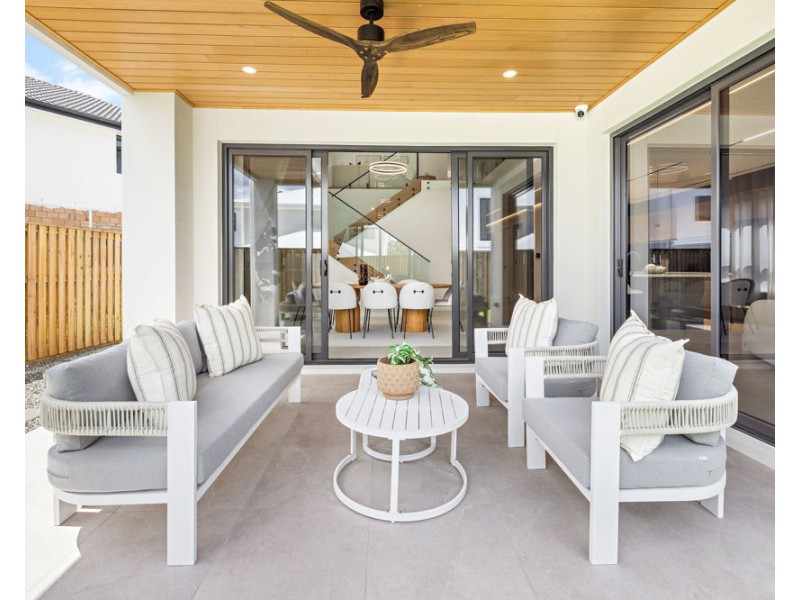 22 ROSEMARY CIRCUIT, Rochedale QLD 4123