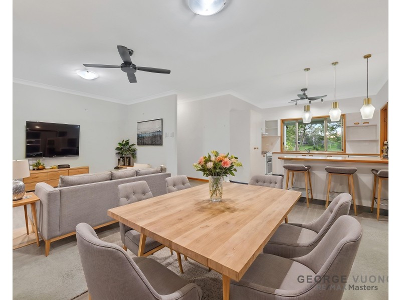 34 Islandview St, Barellan Point QLD 4306