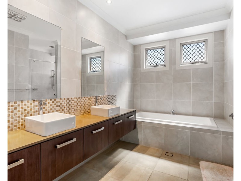 17 Collett st, Eight Mile Plains QLD 4113