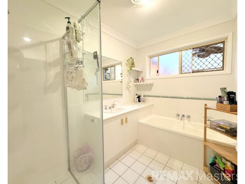 53 Collina Crescent, Forest Lake QLD 4078