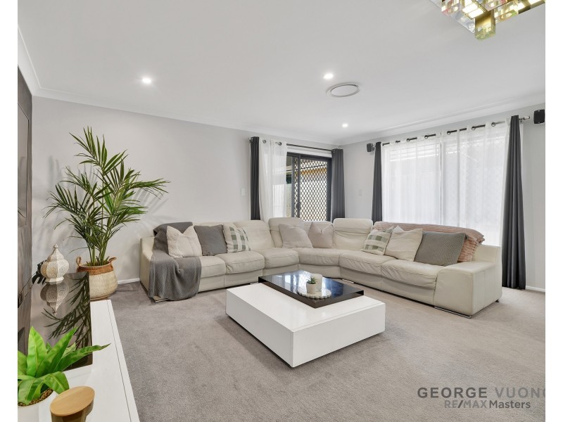 12 Rachele Cl, Forest Lake QLD 4078