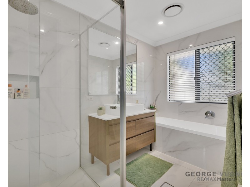 12 Rachele Cl, Forest Lake QLD 4078