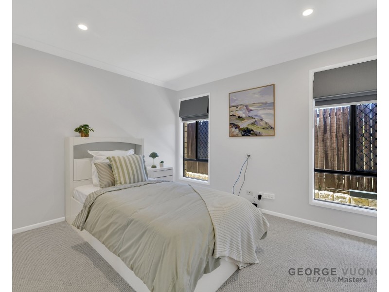 12 Rachele Cl, Forest Lake QLD 4078