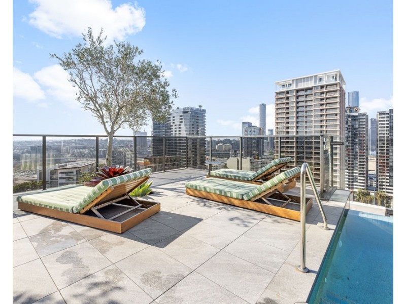 1108/4 EDMONDSTONE ST, South Brisbane QLD 4101