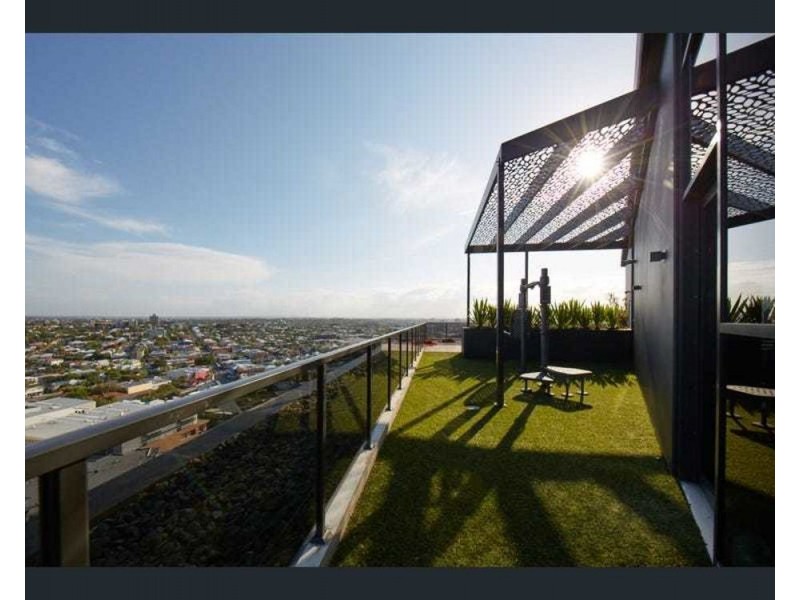 1108/4 EDMONDSTONE ST, South Brisbane QLD 4101