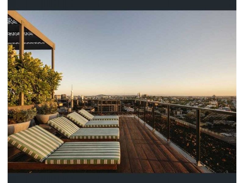 1108/4 EDMONDSTONE ST, South Brisbane QLD 4101