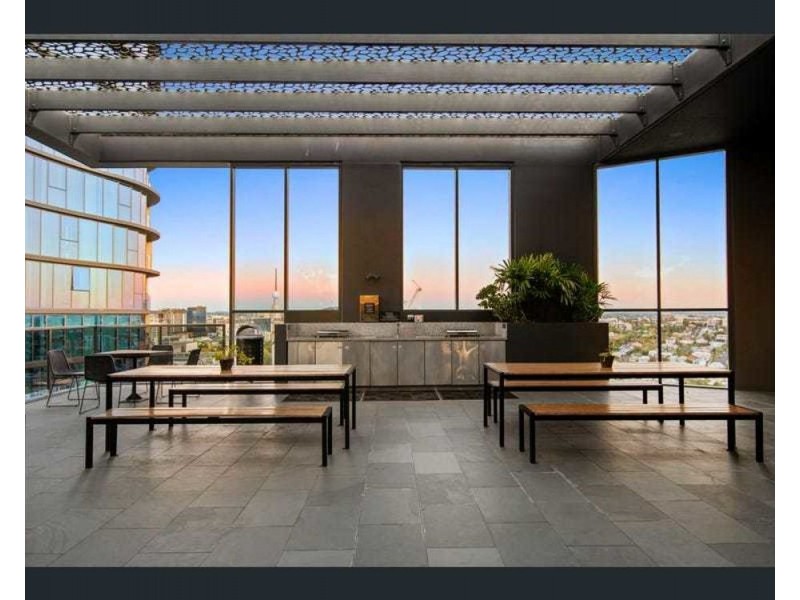 1108/4 EDMONDSTONE ST, South Brisbane QLD 4101