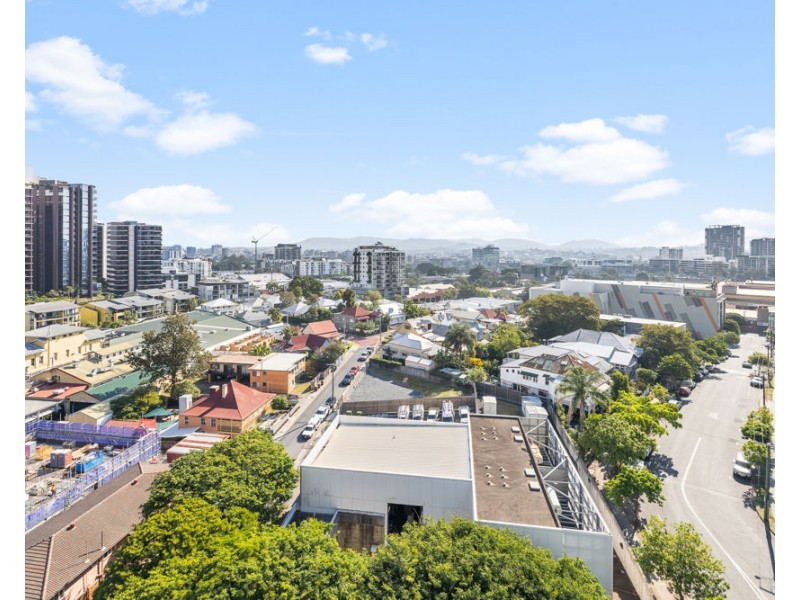 1108/4 EDMONDSTONE ST, South Brisbane QLD 4101