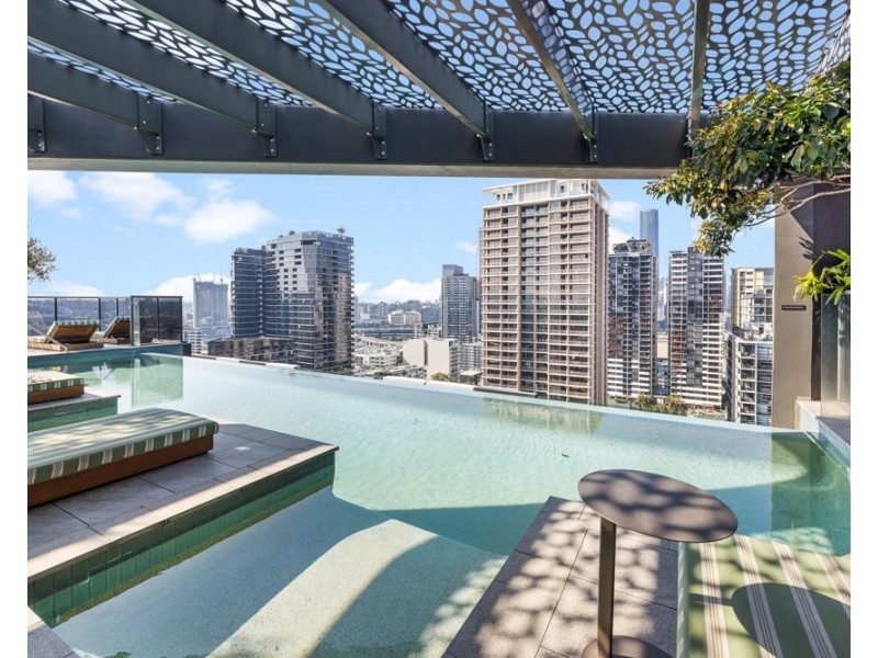 1108/4 EDMONDSTONE ST, South Brisbane QLD 4101