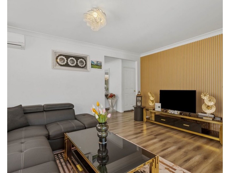 98 Jacaranda Avenue, Logan Central QLD 4114