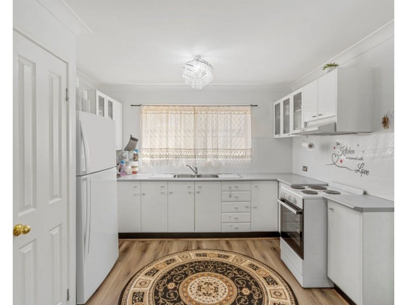 98 Jacaranda Avenue, Logan Central QLD 4114