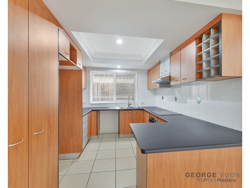 137 Jubilee Ave, Forest Lake QLD 4078