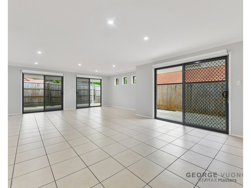 137 Jubilee Ave, Forest Lake QLD 4078