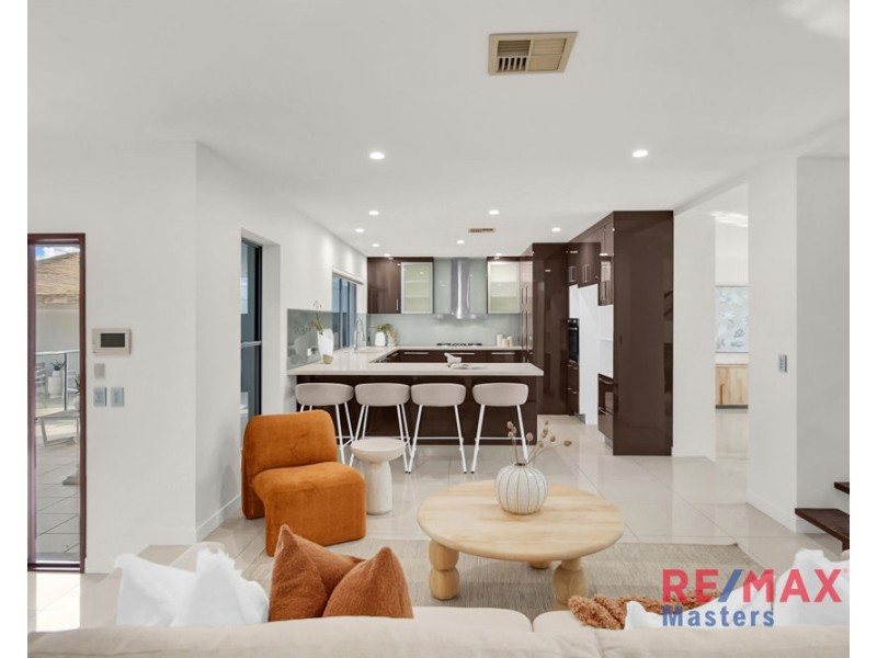 25 Gregory Drive, Carrara QLD 4211