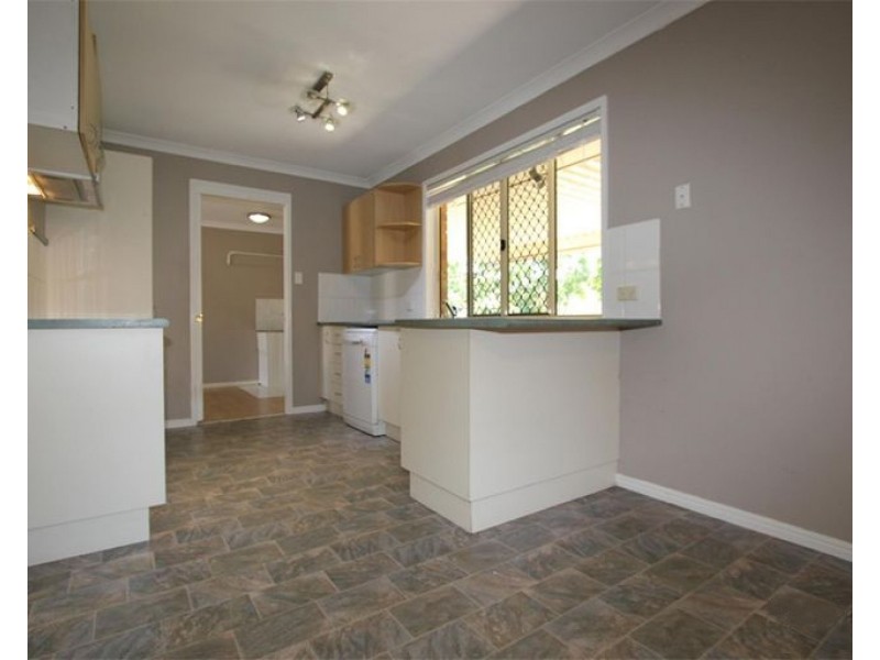 34 Brooke St, Crestmead QLD 4132