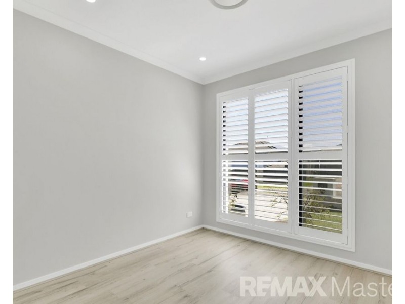 84 Invergarry Cct, Heathwood QLD 4110