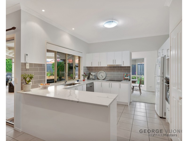 2 Medici Pl, Forest Lake QLD 4078