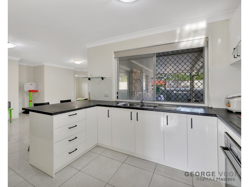 55 Pacific Pde, Forest Lake QLD 4078