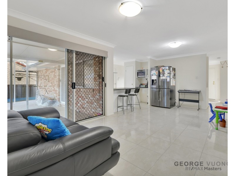 55 Pacific Pde, Forest Lake QLD 4078