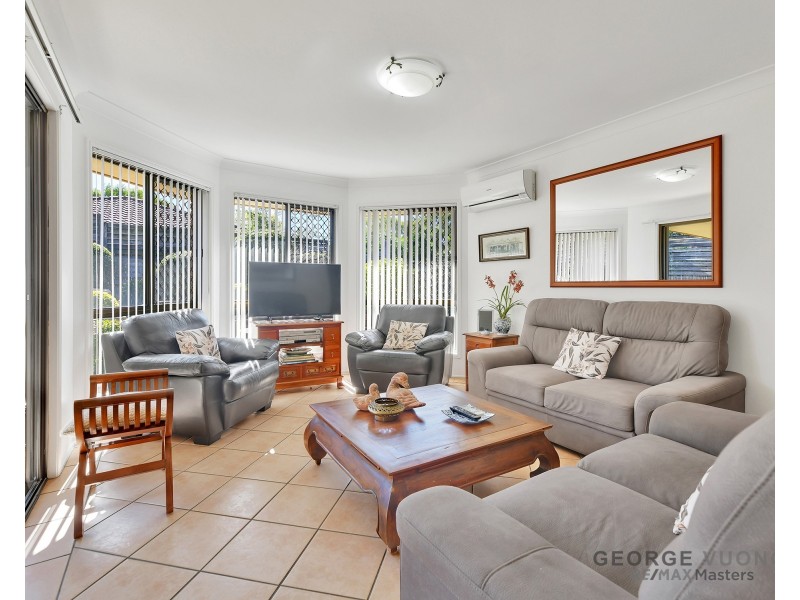 25 Tenterfield Pl, Forest Lake QLD 4078