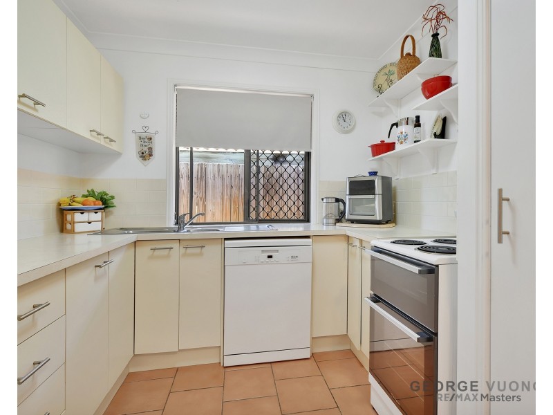 25 Tenterfield Pl, Forest Lake QLD 4078