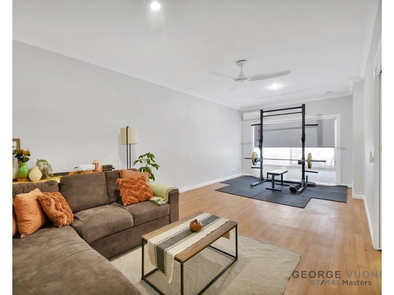10 Baccata Pl, Forest Lake QLD 4078
