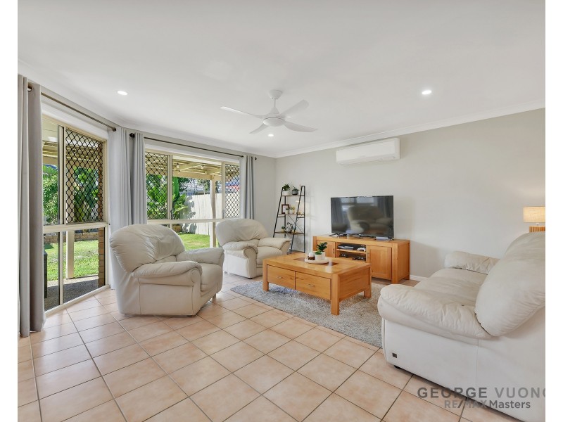 22 Columbus Pl, Forest Lake QLD 4078