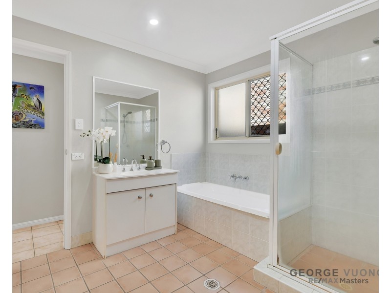 22 Columbus Pl, Forest Lake QLD 4078