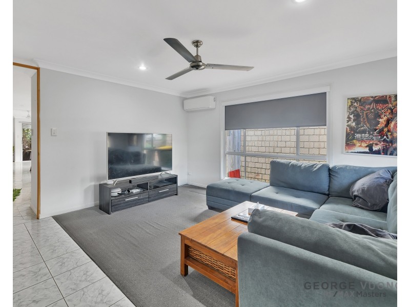 4 Wren Close, Forest Lake QLD 4078