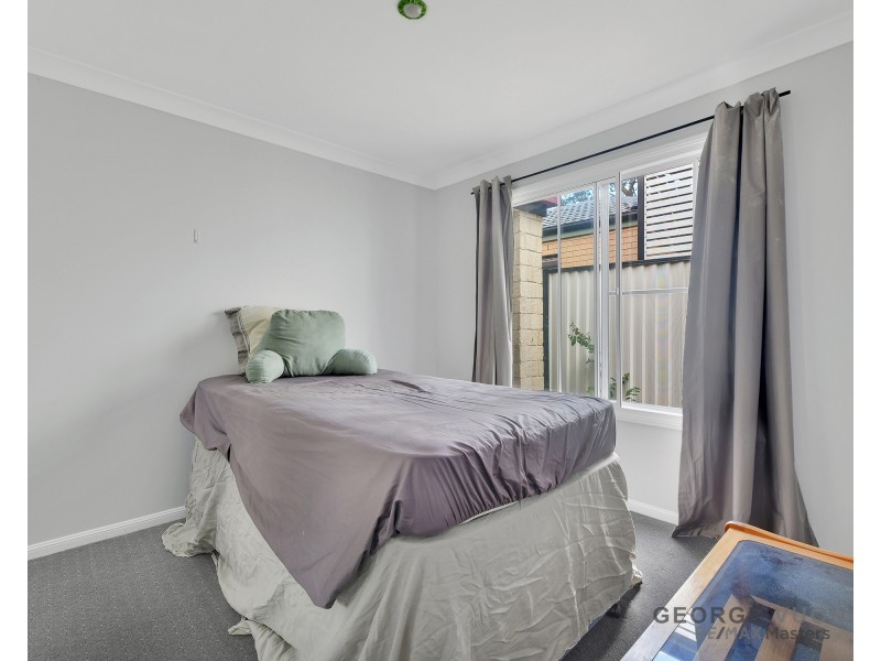 4 Wren Close, Forest Lake QLD 4078