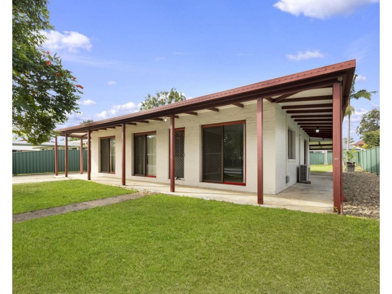 186 PINELANDS RD, Sunnybank Hills QLD 4109