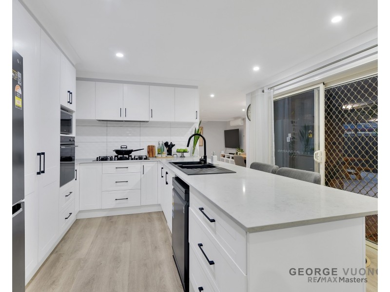 4 Gracemere pl, Forest Lake QLD 4078