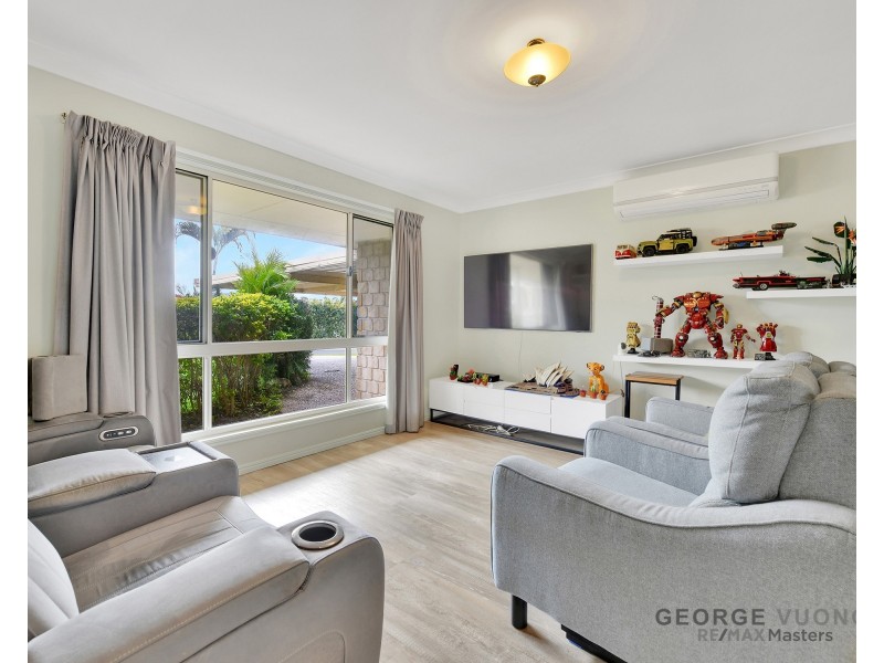 28 Columbus Pl, Forest Lake QLD 4078