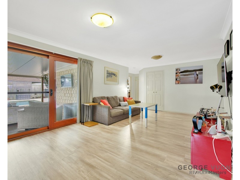28 Columbus Pl, Forest Lake QLD 4078