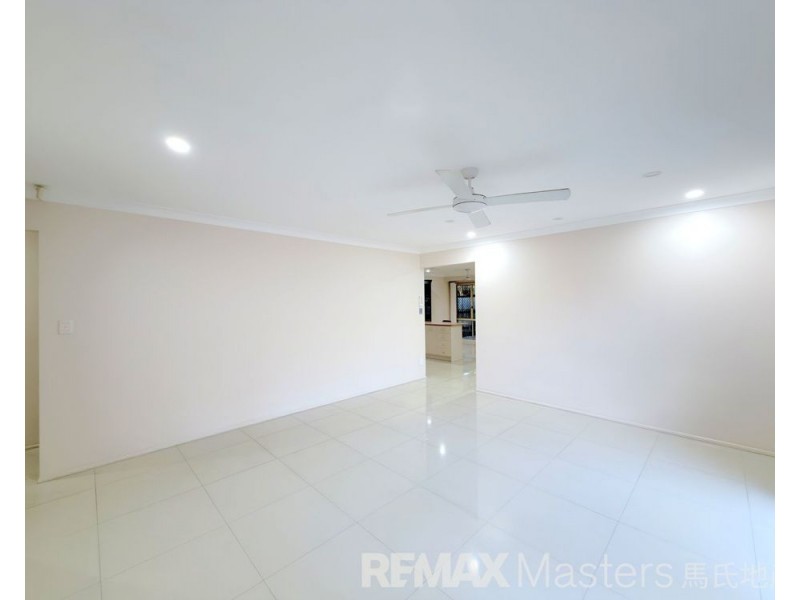 33 Prospect Crescent, Forest Lake QLD 4078