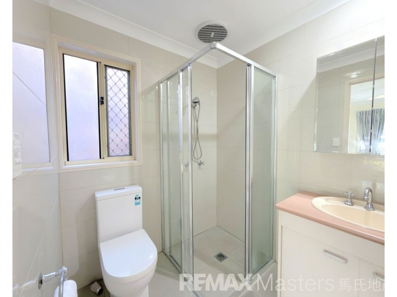 33 Prospect Crescent, Forest Lake QLD 4078