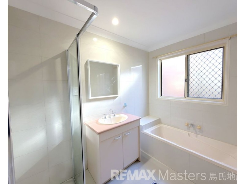 33 Prospect Crescent, Forest Lake QLD 4078