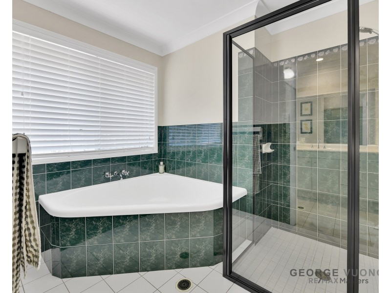 99 Clarendon Cct, Forest Lake QLD 4078