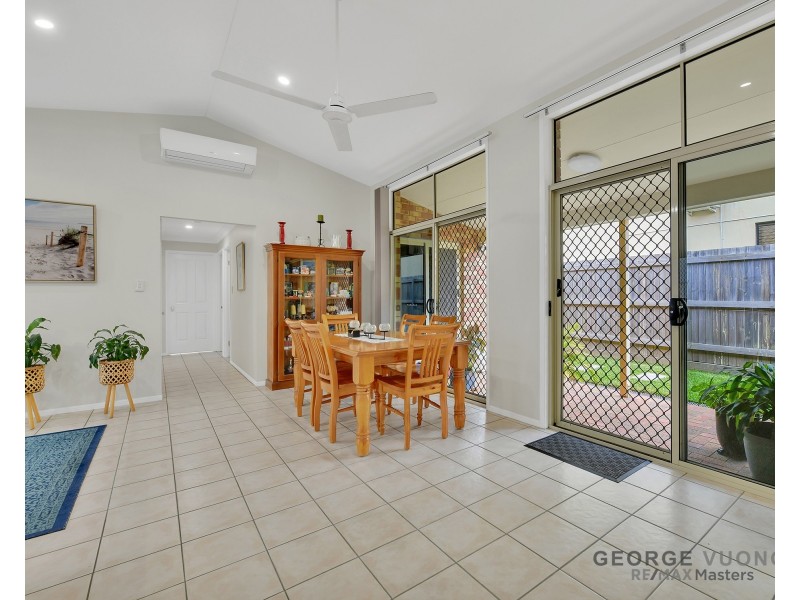 23 Moran Cr, Forest Lake QLD 4078