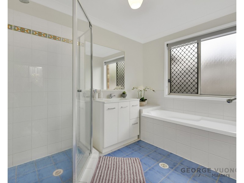 23 Moran Cr, Forest Lake QLD 4078