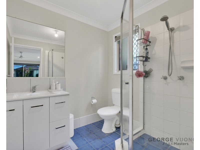 23 Moran Cr, Forest Lake QLD 4078
