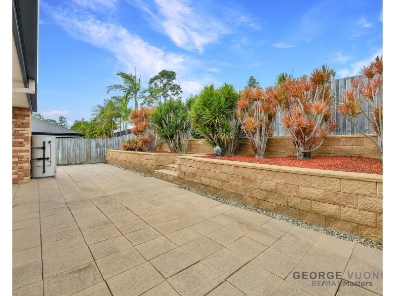 23 Moran Cr, Forest Lake QLD 4078
