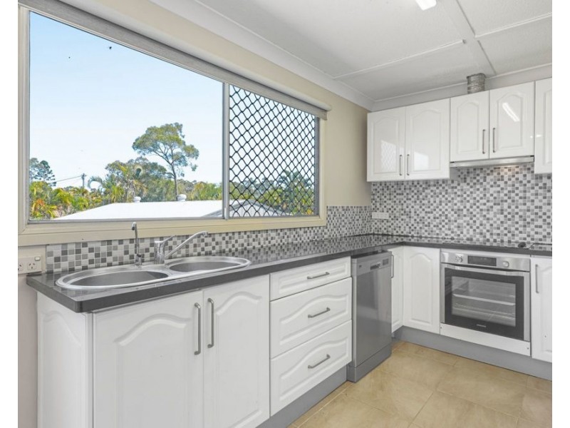 41 Aquarius Drive, Kingston QLD 4114