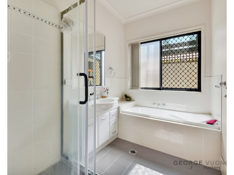 6 Desoto Pl, Forest Lake QLD 4078